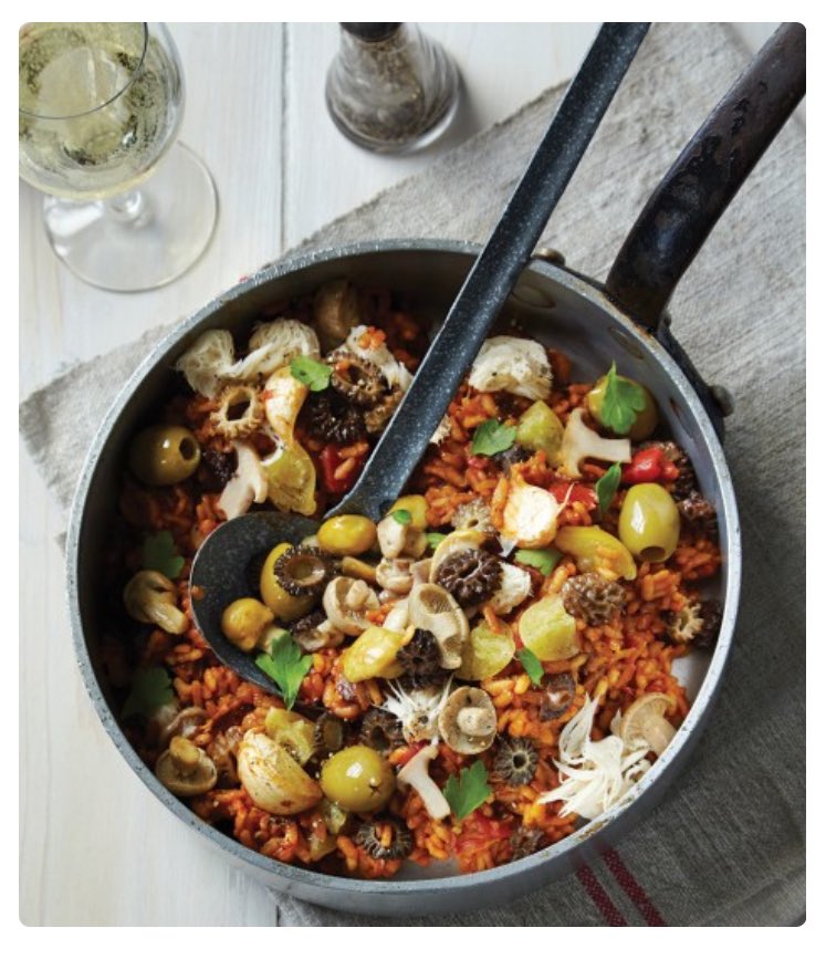 MrMushroomMan's tweet photo. Check out our Spring mushroom risotto on @deliciousmag - all these mushrooms will be here super soon! Taken from #TheMushroomCookbook https://t.co/nA2SCpUOH2 https://t.co/av2mS20k2w