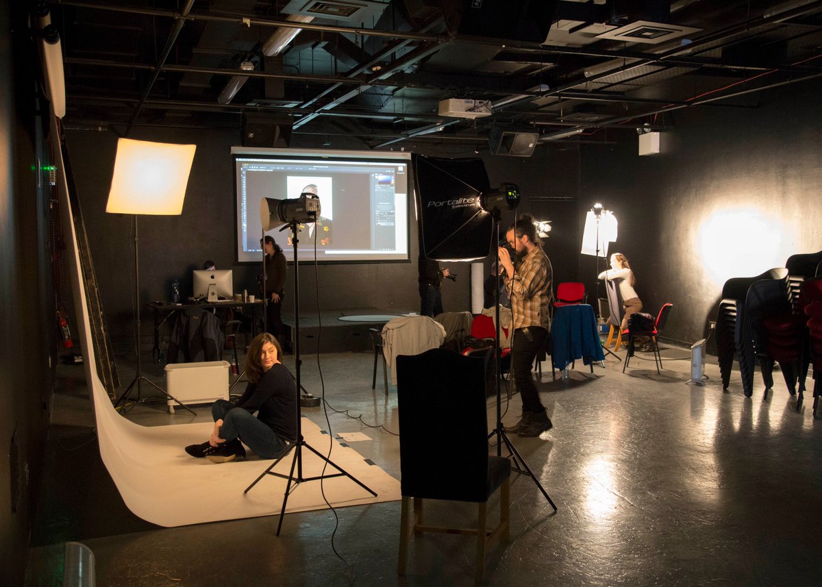 Last Saturday's portrait photography workshop was a great success! Thanks to the talented #VeronikaFaustmann and our great actors/ models for the day Georgia Bealtaine, Kristine O’Brien and Gerard Canning. Next date 28th April!
filmbase.ie/portrait-photo…