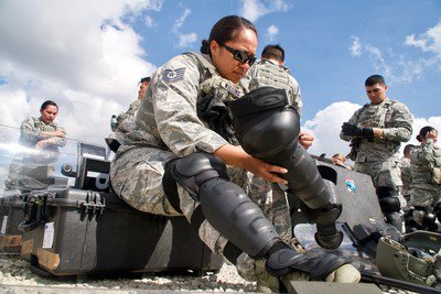 usairforce's tweet image. .@HiAirGuard Federal, state &amp;amp; local entities come together for #Realistictraining &amp;amp; diverse experience in exercise #PatriotSouth 2018 defense.gov/News/Article/A…
