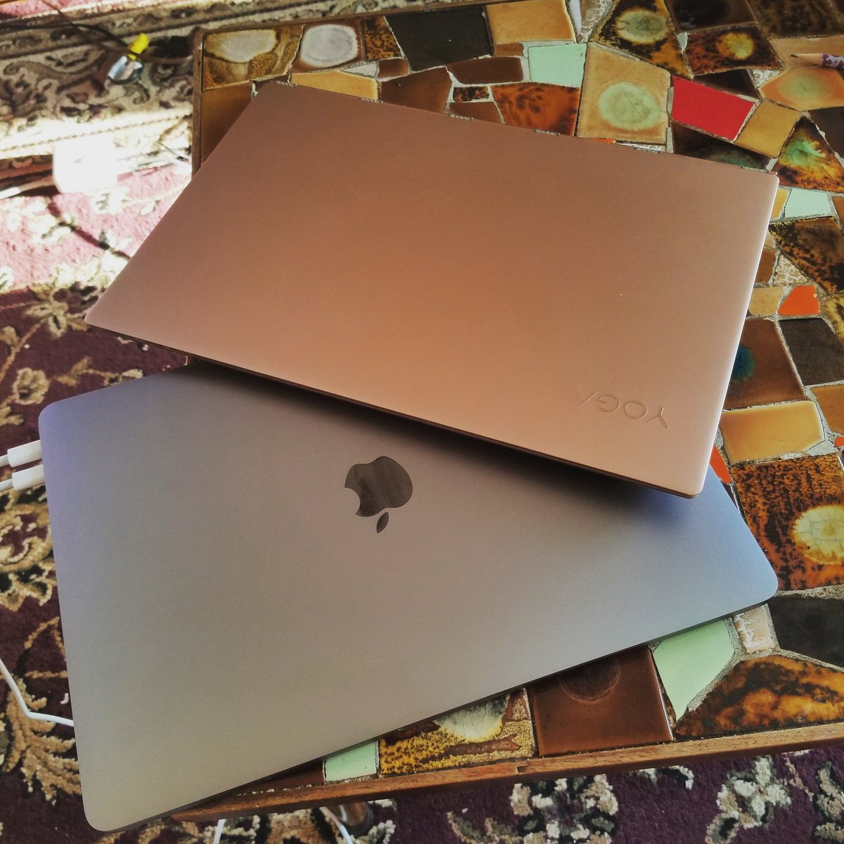 GretchenMcNeil's tweet image. His and Hers new laptops. We look pretty good together. #blendedfamily #macvspc