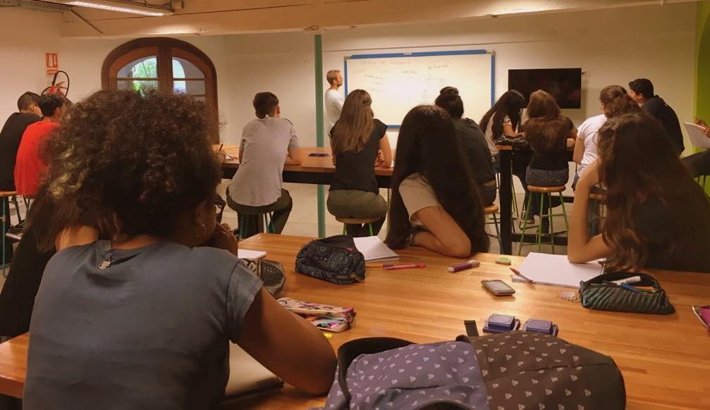animadual's tweet image. En el taller de PSEUDOCÓDIGO los alumnos de 4to estudian lo que es un algoritmo y cómo se hace un diagrama de flujos. 💪
#TalleresDeFebrero #Pseudocódigo