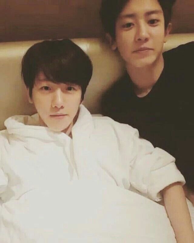 Oh my chanyeol my baekhyun tweet media