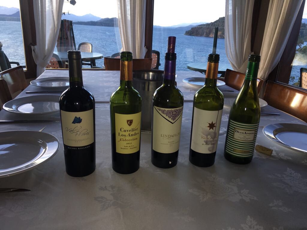 closdelos7's tweet image. Excelente comida en “Stag” de @CBariloche con distintos vinos del Grupo Clos!! #valdeflores #cuvelier #grandvin #closdelos7 #lindaflor #malbec #diamandina #chardonnay
Lugar Único!! #Bariloche