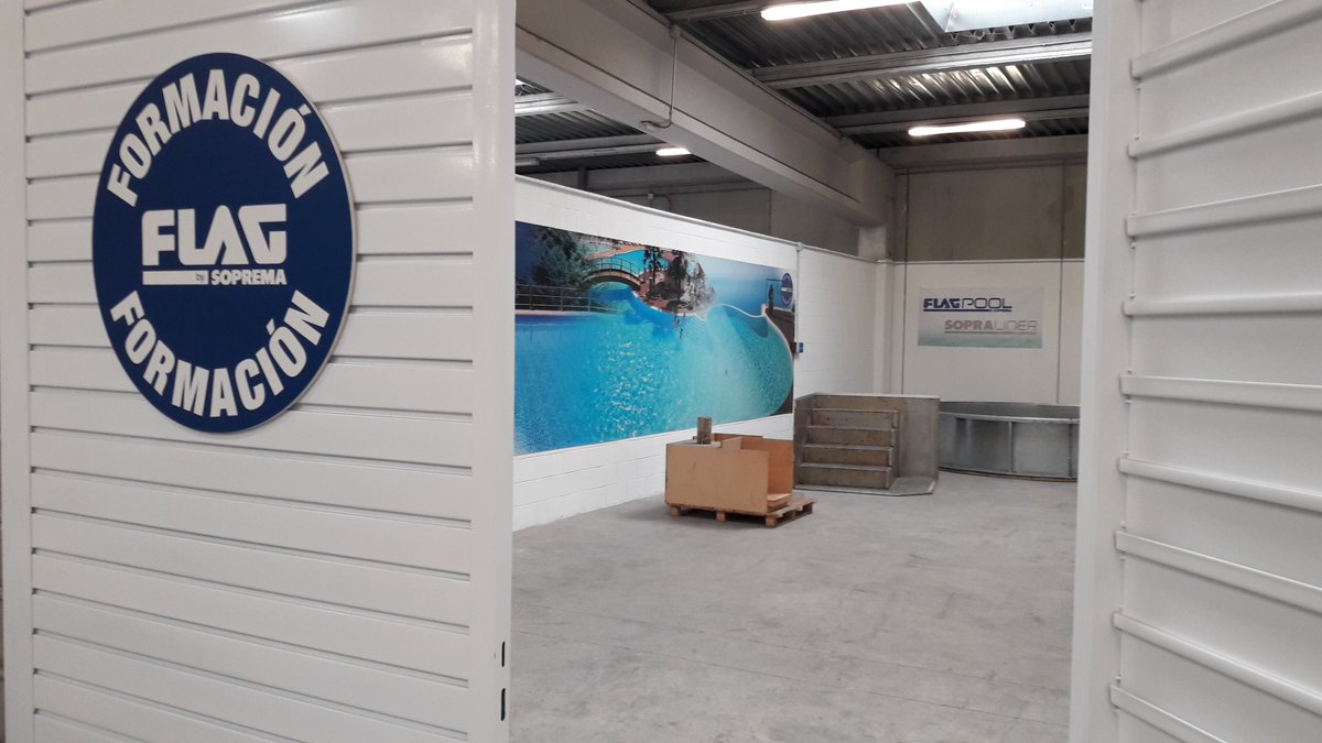 SopremaIberia's tweet photo. @Soprema_Iberia inaugura su nuevo centro de formación con jornadas prácticas sobre:
#Impermeabilización de piscinas con lámina armada #FLAGPOOL® #Impermeabilización de cubiertas con membranas #FLAGON® #PVC y #FLAGON® #TPO https://t.co/I8MAZhURqN