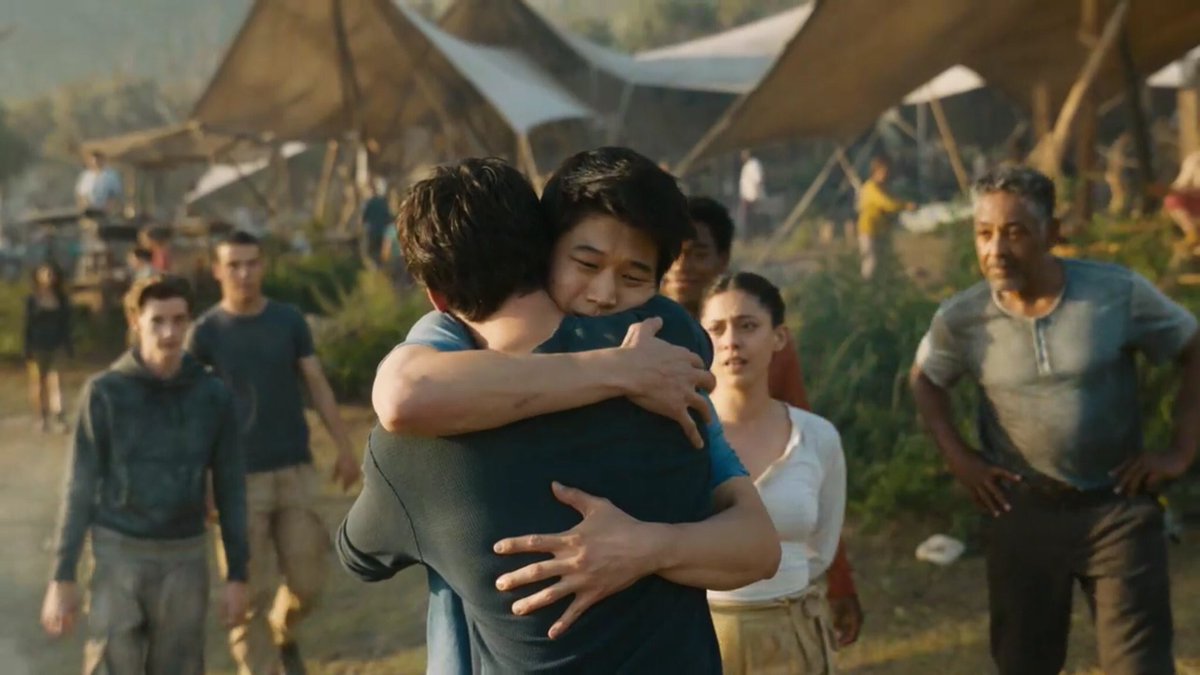 baekrigon's tweet photo. THE THOMINHO HUG IN THE DEATH CURE https://t.co/ld53ggPZzd