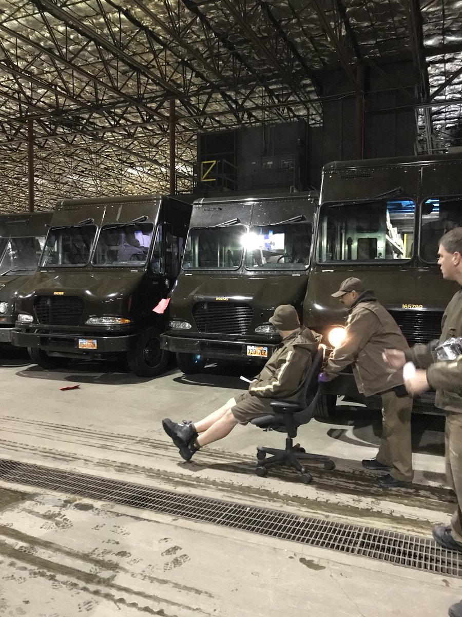 #caughtsafely <a href="/jbehgooy/">Joseph Behgooy</a> @DesertMTUPSers Wasatch Ctr doing a demo on using their peripheral vision to spot Objects off to the side.