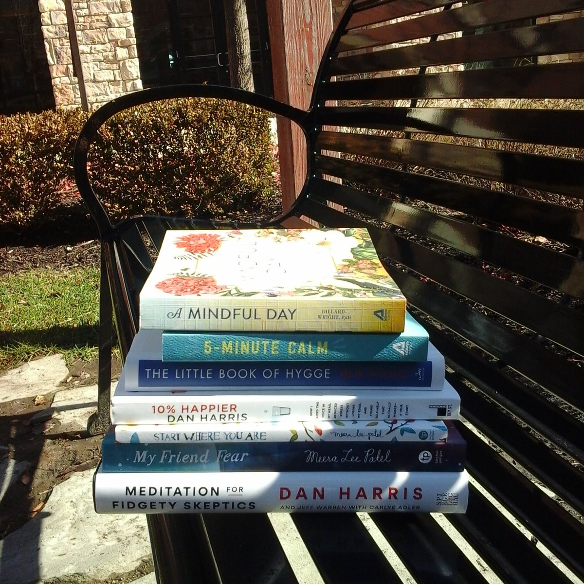 BNFortWayne's tweet image. "I choose to take of myself, and that doesn't make me a bad person. As I take care of my own needs, I feel more generous and giving with others." David Dillard-Wright. #bnmidwest  #bninlightened  #mindfulness #mondaymotivation