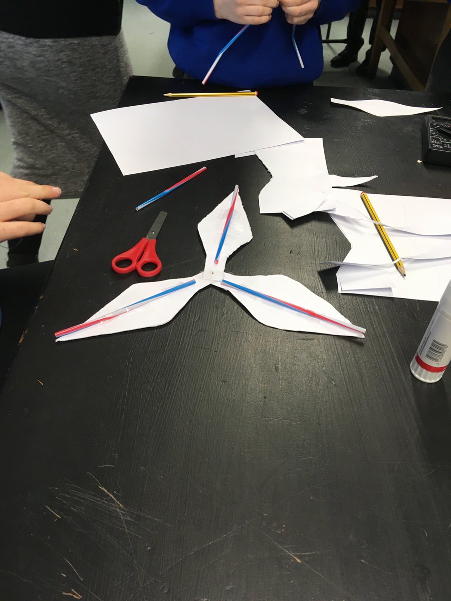 TJSchool3's tweet photo. Today 5S have been designing and testing out the best blades to put on a wind turbine -STEM learning with Redruth School. @JaneSargent17 @Djsimons1Daniel @TJSchool5 https://t.co/AAQ2ao2GZx