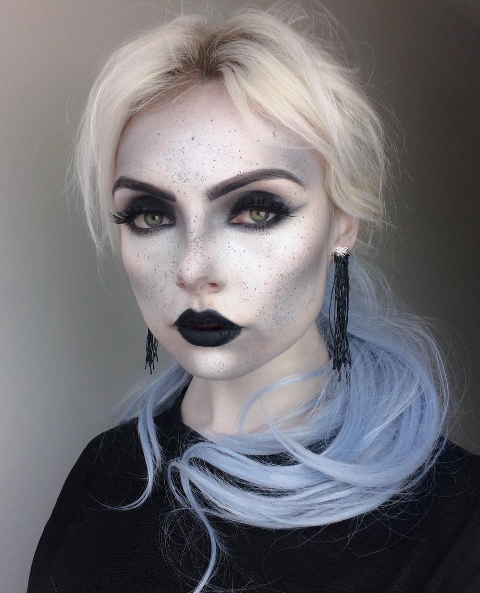 Illamasqua on X: Not everything is black and white, so add tone