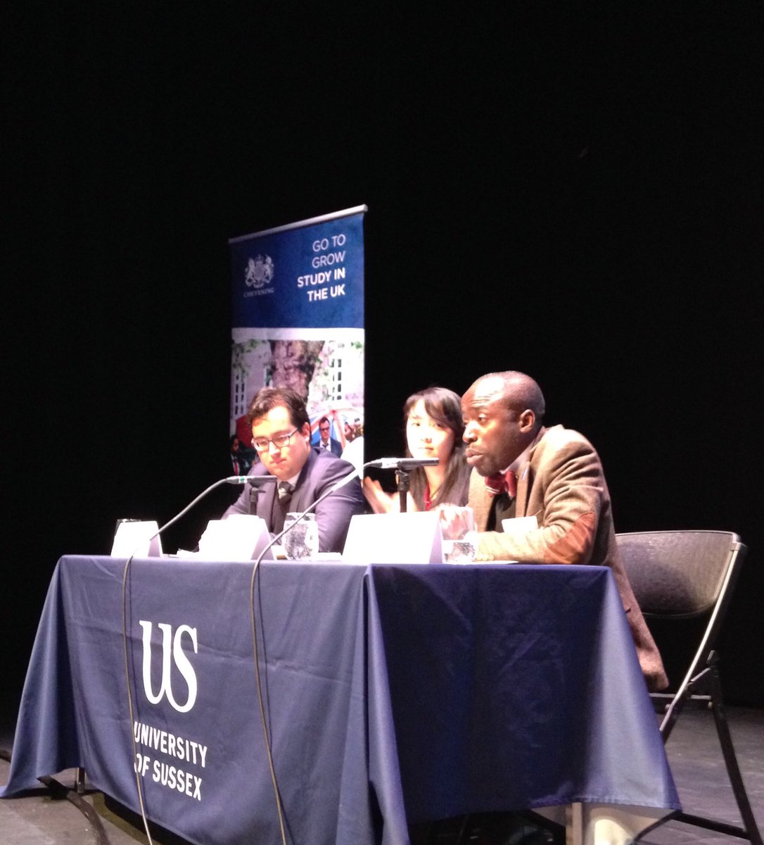CheveningFCDO's tweet photo. Debaters field tough questions from the audience. #cheveningdebate https://t.co/3cDUGOIzrv