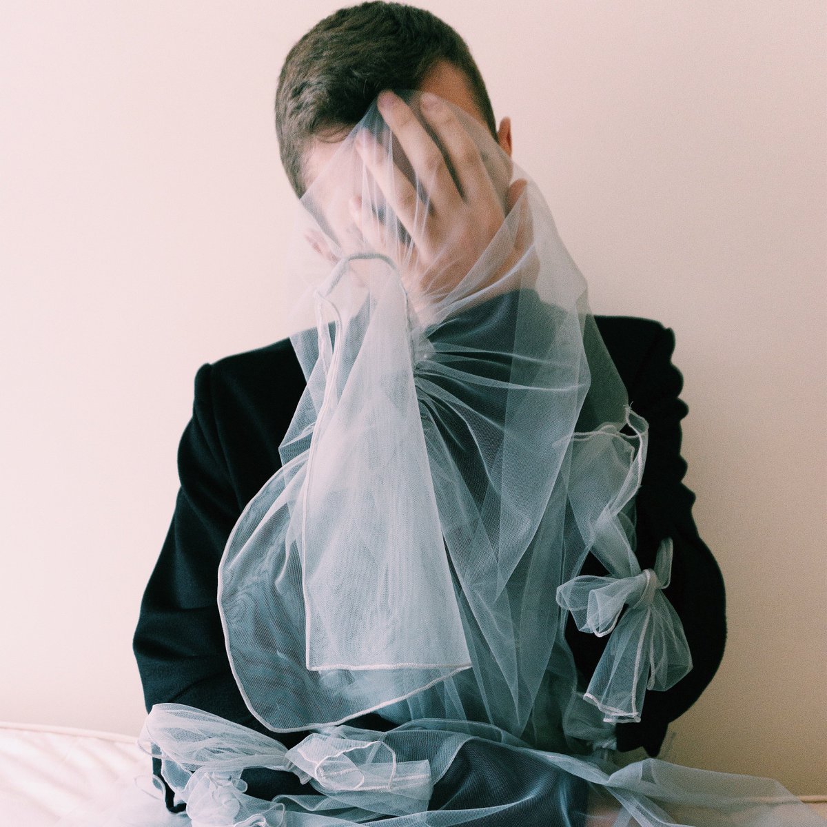 McrFashionInst's tweet image. Congratulations to @mmufdt graduates Jade Shields and Katie Clarke who have been made finalists for the iD International Emerging Designer Competition and are off to New Zealand in May for the final show 👏🏼 Find out more here fashioninstitute.mmu.ac.uk/news/item/?id=…