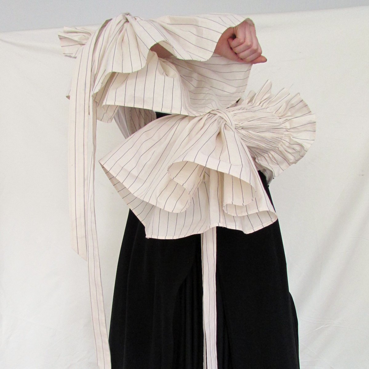 McrFashionInst's tweet image. Congratulations to @mmufdt graduates Jade Shields and Katie Clarke who have been made finalists for the iD International Emerging Designer Competition and are off to New Zealand in May for the final show 👏🏼 Find out more here fashioninstitute.mmu.ac.uk/news/item/?id=…