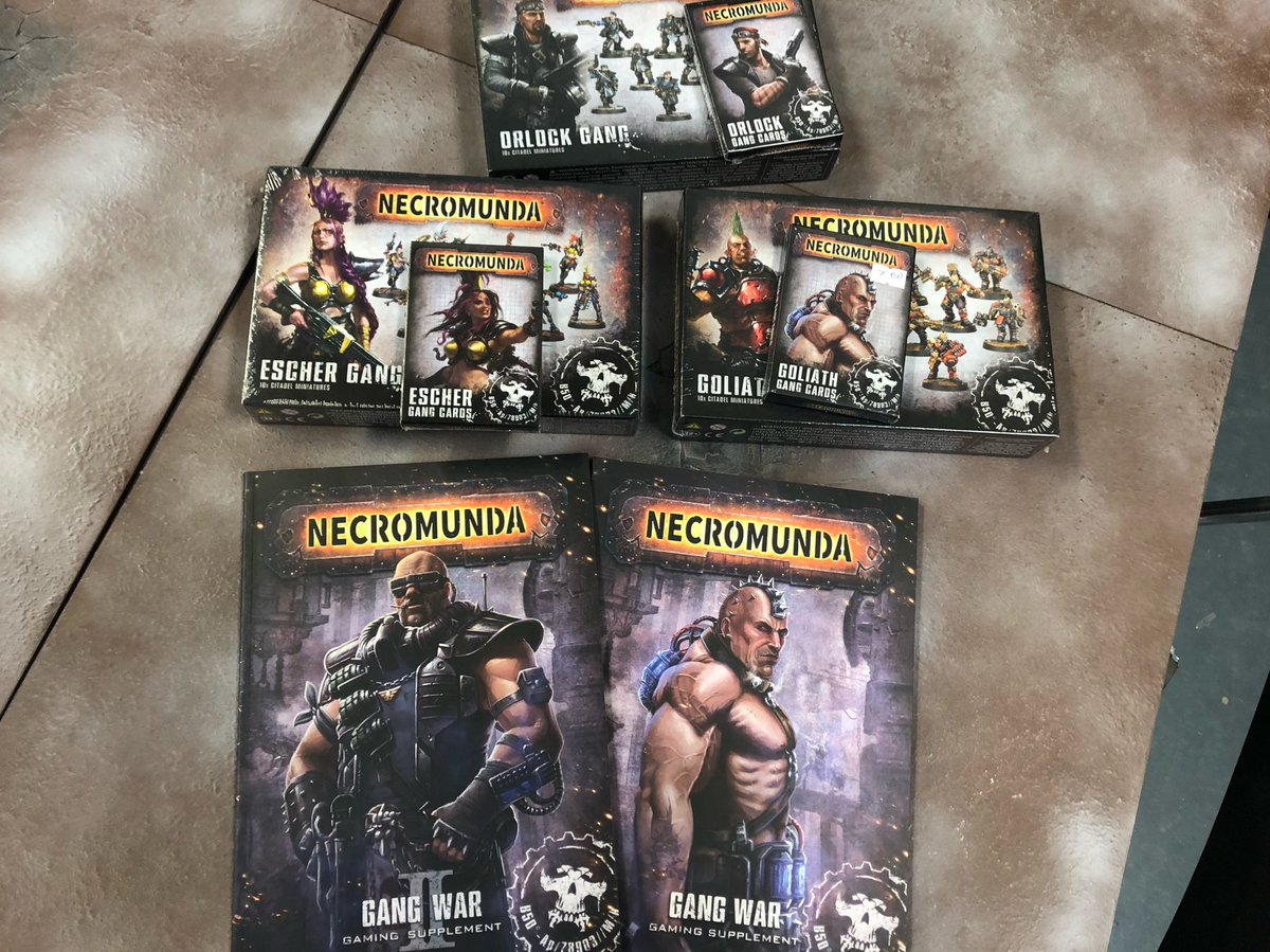AlchemistsWorks's tweet image. So competition time, you win what’s in the picture. So like, follow, RT to enter #warmongers #Necromunda #GamesWorkshop #Competition #Wh40K  alchemistsworkshops.com