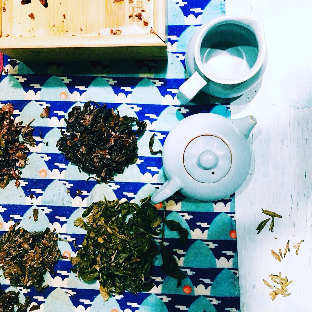Handmademx's tweet photo. Tuvimos una tarde de té, gracias @miausoft por compartirnos tu conocimiento y amor por el té. 🍃 Fotos: 📷 @licca_quintero y @mar_ele_rom https://t.co/mUh4PHxB7G