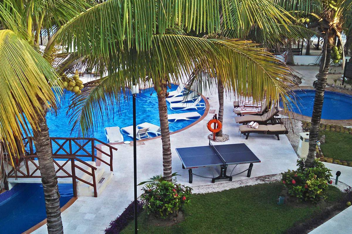 The best way to start the day is by the pool au naturel! #HiddenBeachResort