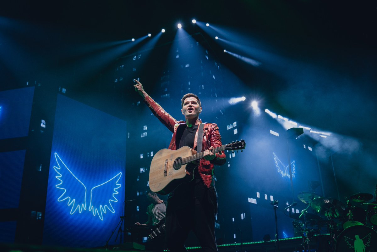 thescript's tweet photo. London, what can we say? What a way to finish off the first leg of our #FreedomChildTour, two massive shows with #TheScriptFamily!! It will not be long until we are back... 🙏🏻🙌🏻 https://t.co/AX6RFdlku6