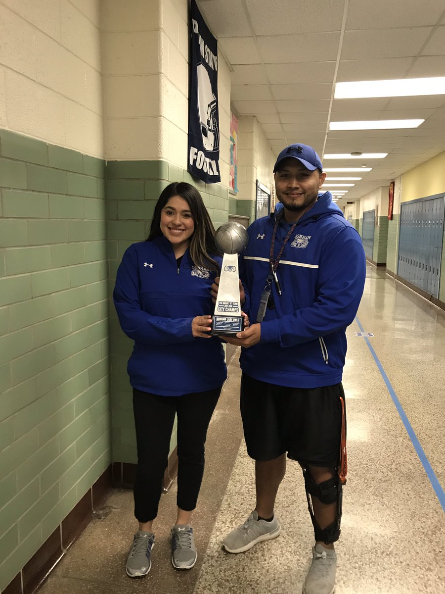 _Fulton_'s tweet photo. #28daysoflove.... for dedicated coaches and students who #strive4greatness @CoachIbanez @ @FncJay https://t.co/rc3HMYNpsF