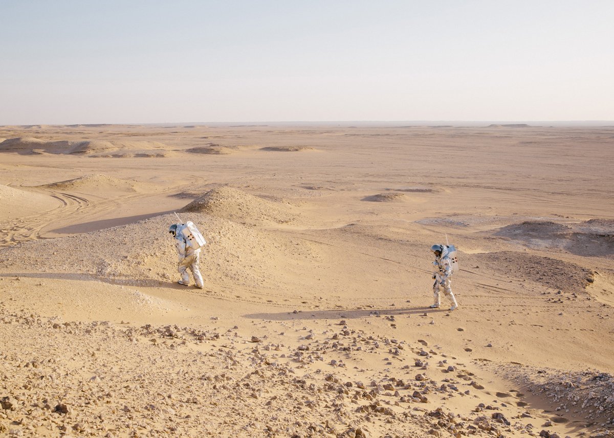 #PictureOfTheDay 📸 We've just finished our last #AMADEE18 EVA. Conducting #simulatemars field research in #dhofarregion #oman is an excellent tool for us to gain operational experience and understand advantages and limitations of remote science operations ow.ly/wR6s30iCxtG