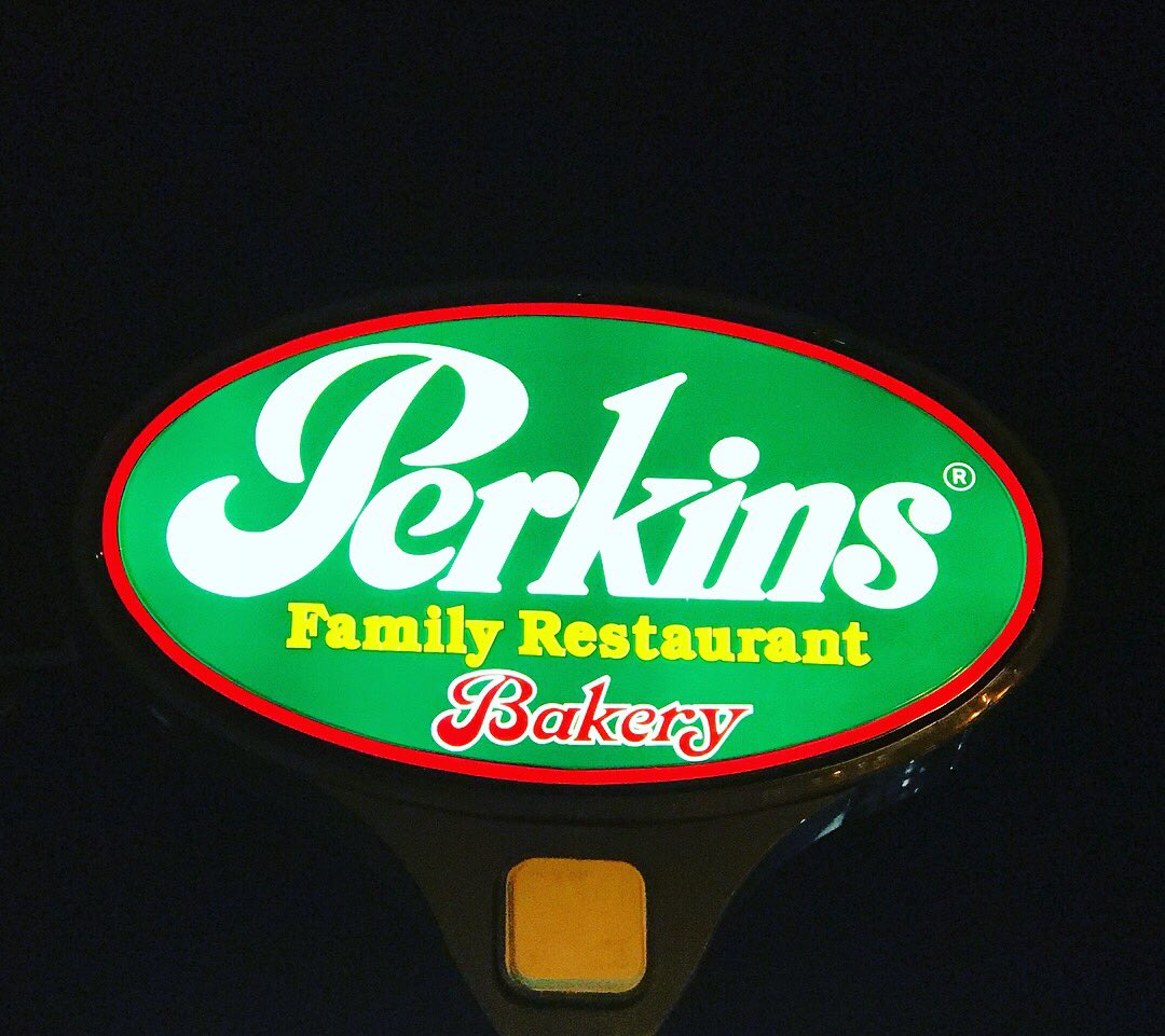 where2consume's tweet photo. Perkins  Pic 2: French Toast Platter. Pic 3: Country Fried Steak Breakfast. Pic 4: Big Country. #where2consume #perkins #perkinsfamilyresturant #chambersburg #chambersburgpa #pa https://t.co/5u5kPBrngU