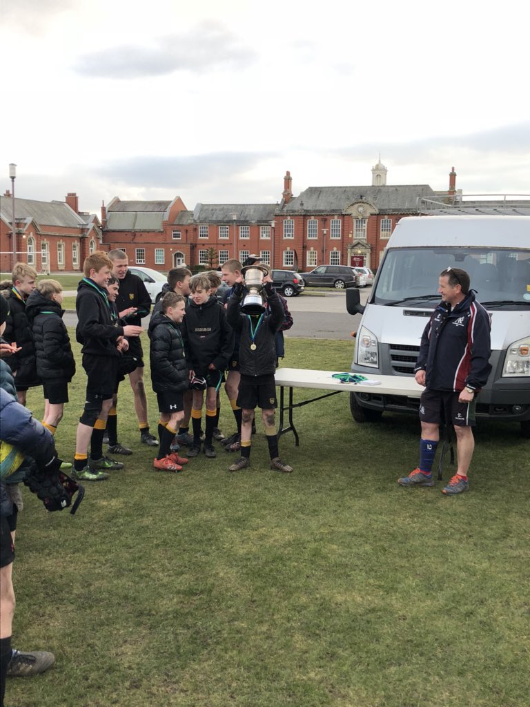Fantastic day refereeing at @AKSSchool , very well run by the @AKSSport Sixth Form students to organise the U13’s Sevens tournament👏 well done to all who took part especially @stockportgs who won the Cup💪🏉 #SchoolBoyRugby #NeedForSpeed