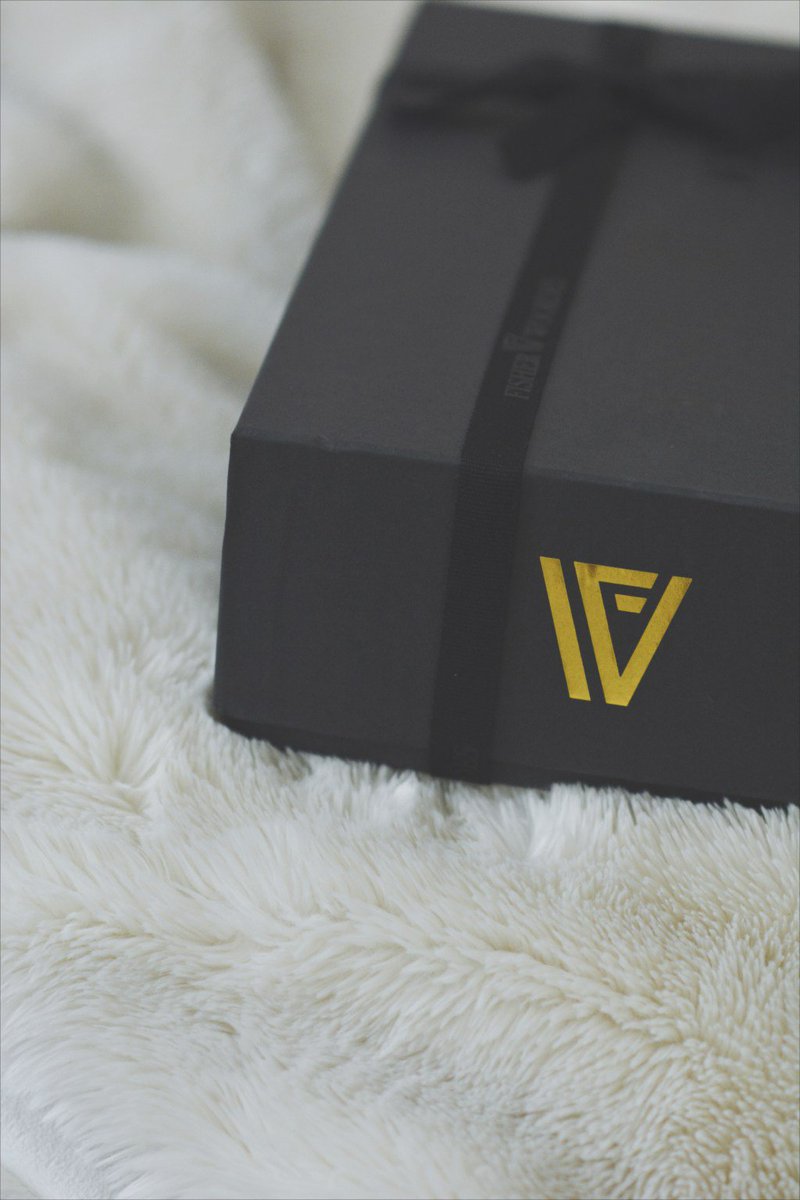 Confident in Cashmere: Fisher &amp; Woordes genteelflair.com/2018/02/26/war…