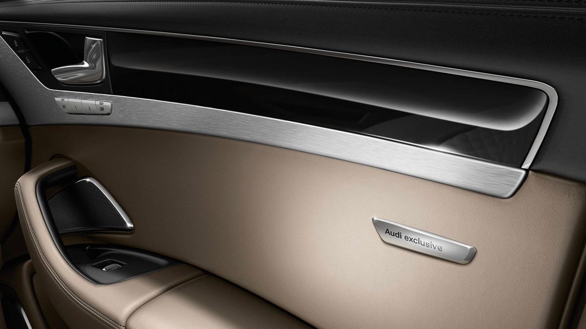 AudiFrance's tweet photo. Oubliez tout. 
La nouvelle Audi A8 doit son allure exclusive, à la fois luxueuse et sportive, aux éléments de design racés qui la composent et font échos à la première Audi quattro. https://t.co/jCTcfOU8Ms
