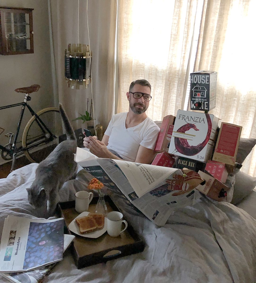 BLCKSMTHdesign's tweet photo. i do not have a boyfriend so i made one out of boxes of wine https://t.co/1r6QKtUbvz