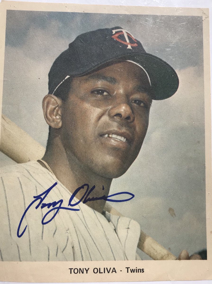 GassyGrapher's tweet photo. 31 days until #OpeningDay #RandomAutographOfTheDay #FreshInk #MNTwinsST ☀️☀️☀️ https://t.co/wiwntECDBJ