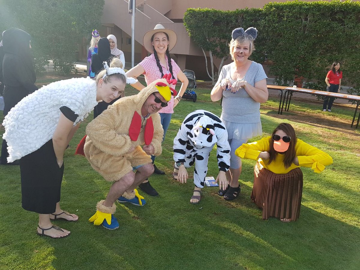 AIS_GradePrep's tweet image. Prep teachers at the book parade!! Old McDonald and her animals #AISprep #AISCREATIVITY  #AISevents