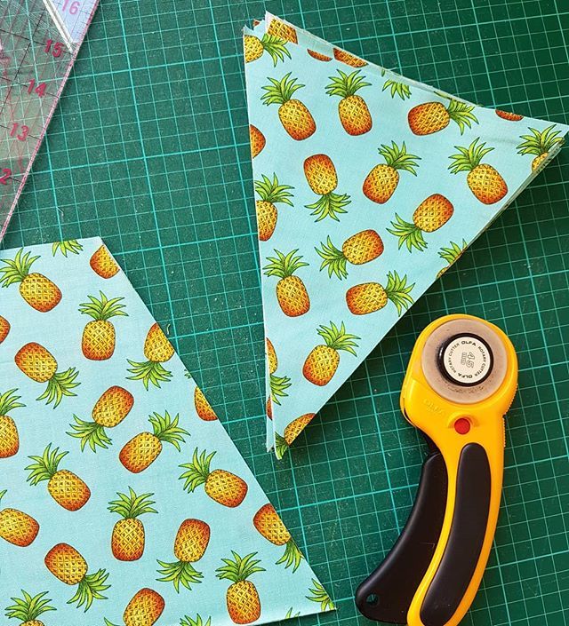 MadeAt42's tweet image. Pineapple prep! 🍍🍍 #bunting #fabricbunting #rotarycutter #cutting #preparation #prep #hawaiian #pineapple #tropical #new #madeat42 #creative #handmade #garden #barbq #bbq #beach #beachbar #summerparty #caribbean #summer #gazeebo #fun #colourful #mini… ift.tt/2ETmuQz