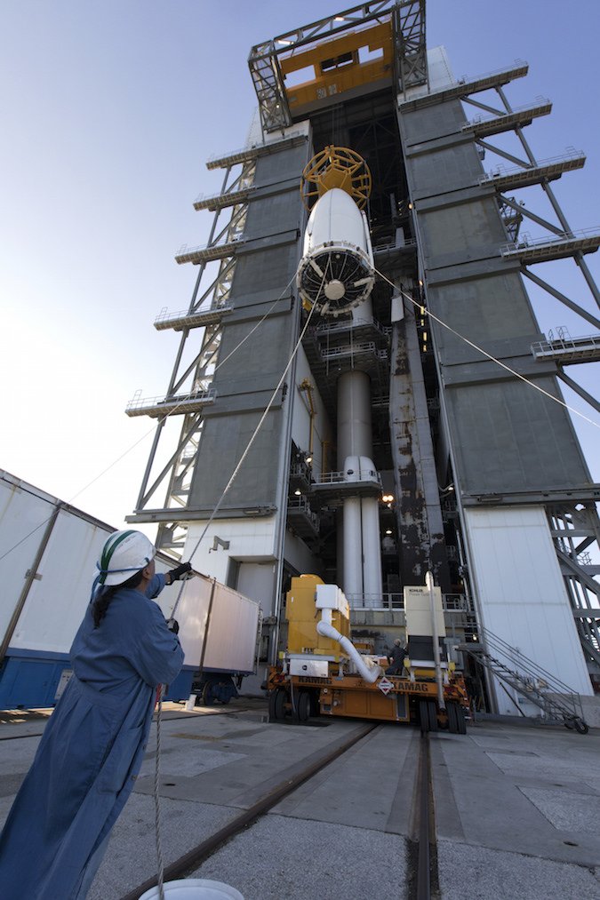 SpaceflightNow's tweet image. Teams around Cape Canaveral spent the last four weeks preparing an Atlas 5 rocket and the GOES-S weather satellite for launch. See photos of the rocket and satellite preparations ahead of liftoff set for Thursday: spaceflightnow.com/2018/02/26/pho…