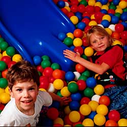 Did you know IKEA has a #free supervised play area where you can leave your potty-trained children that are between 37"-50" tall? IKEA FAMILY members get extra time for their children (as space allows). We call this area SMALAND - it's located in our main lobby.