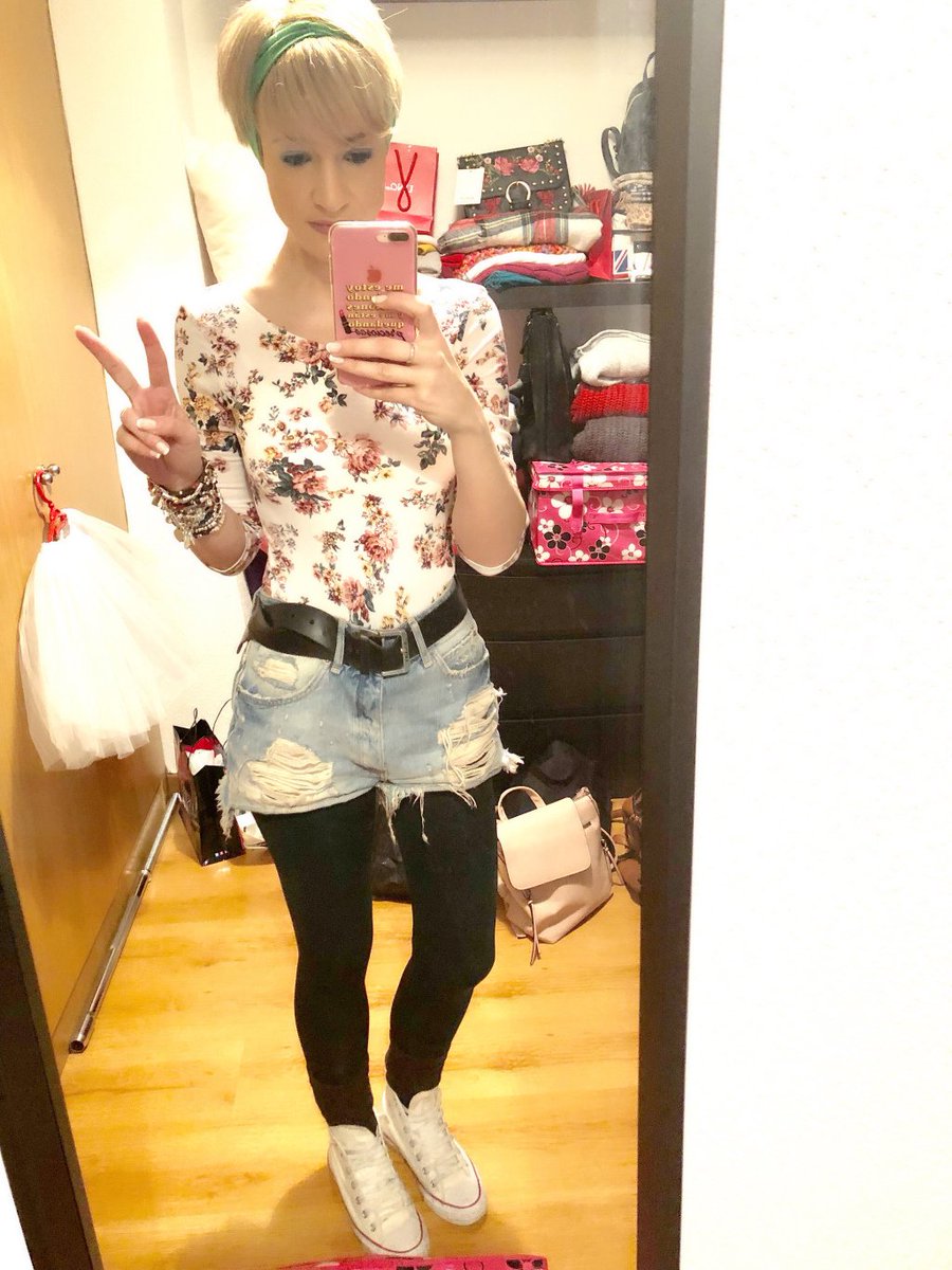 Los looks de la semana!👠👚👗👖 elvestidordejulieta.com/2018/02/26/los…