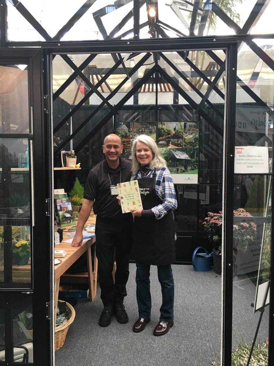 NoGuffGardener's tweet photo. At the #bchome+gardenshow with Wayne Pires @BCGreenhouses talking to gardeners about #growing https://t.co/wkVll6eMH5