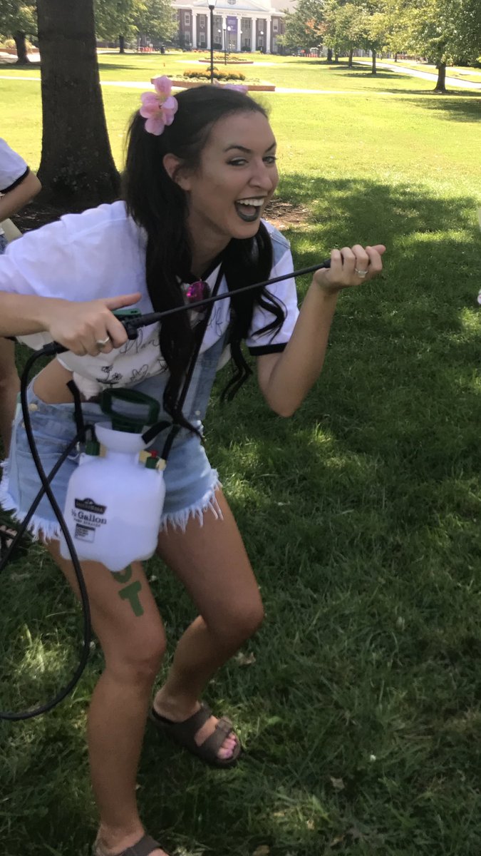beau_tenneal's tweet photo. Happy 21st @Rachel_Machelle!!! ily and hope it’s the best 💓🍻🎉 https://t.co/b6a0maM0ym