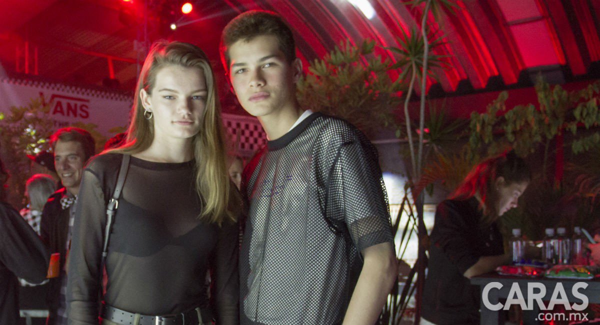 CARASmexico's tweet photo. #socialesCARAS @MalloryVeith  y Alfredo Díaz en la Checkers Party https://t.co/3qKoiMKFzv https://t.co/U4MCVlTlc9