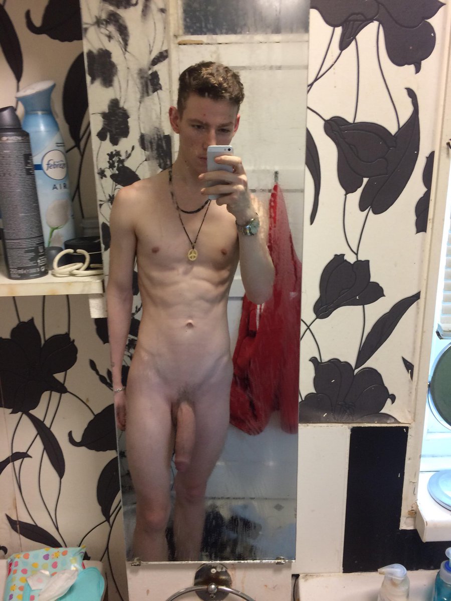 Photo Who Are Your Favorite Big Dick Twinks Page 15