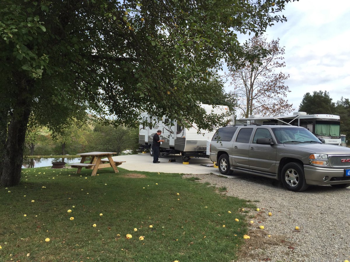 ExtremeRVing's tweet photo. @KOAKampgrounds “I wish we had more neighbors that were just a little closer to us.” Said no #RV or camping person ever...🤣 #ExtremeRVing #rvlife https://t.co/pcNCjJSol1