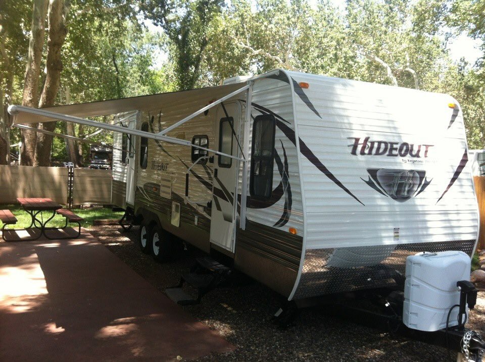 ExtremeRVing's tweet photo. @KOAKampgrounds “I wish we had more neighbors that were just a little closer to us.” Said no #RV or camping person ever...🤣 #ExtremeRVing #rvlife https://t.co/pcNCjJSol1