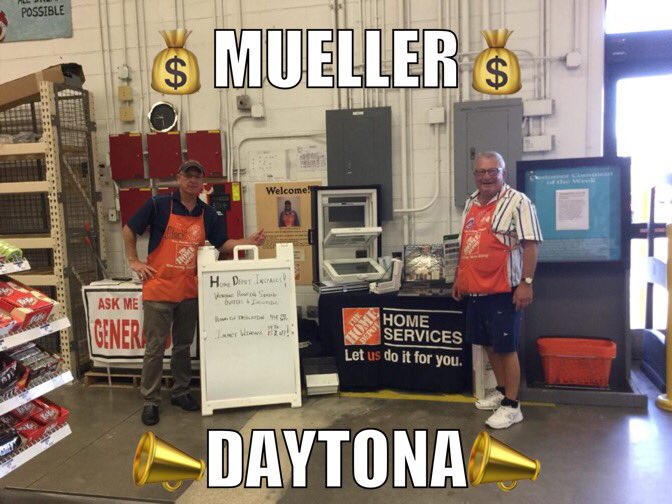 HDE_HenryD's tweet photo. Team HD out WINNING!
#hdesouth https://t.co/D3e3jOTx0W