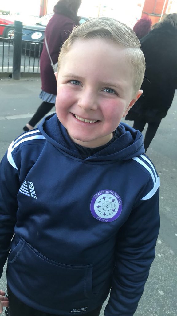 Kirsty2890's tweet photo. Specifically asked for βhair like pontusβ ππβ½οΈπ @PJansson5 #lufc #mot #littleleedsfan https://t.co/dwX5c4SD8d