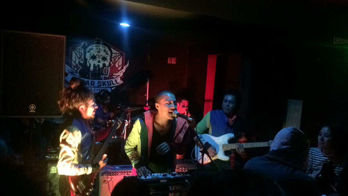 Feedbackbnd's tweet photo. Experiencia Feedback !

#EsteRitmoTraigo #SugarSkullBar https://t.co/6f2mLbSApM