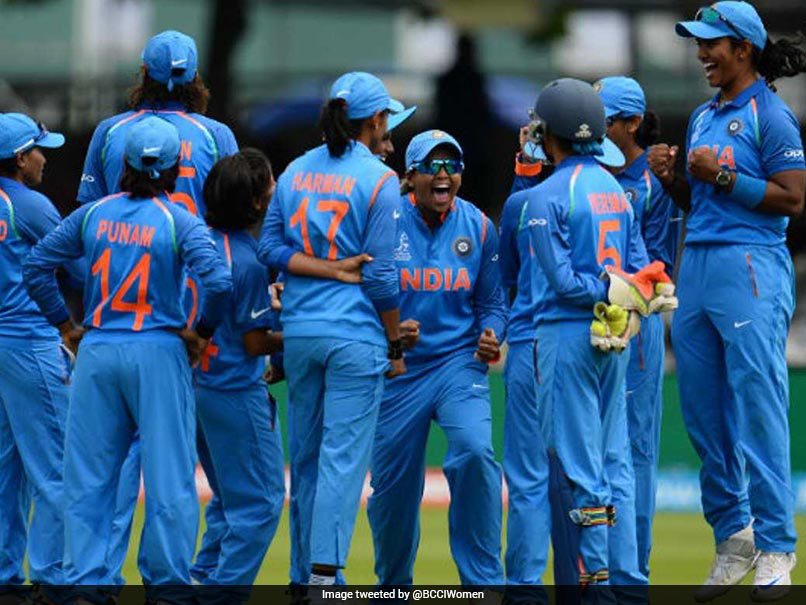 TheTamilGun's tweet photo. India Women Beat South Africa Women To Clinch T20I Series 3-1 https://t.co/SiLNC9VZAF https://t.co/BfRW4skF16