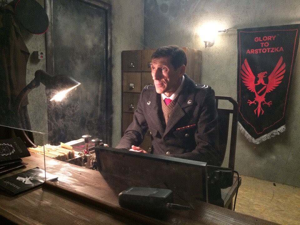 MrChickenfoot's tweet photo. 현시간부로
Paper, Please The Short Film
페이퍼 플리즈 단편영화가 개봉되었습니다.
20분 분량이고 한글자막까지 완벽합니다.
지금 저도 보고있는데 분위기도 좋고
장편으로 나왔으면 좋았을텐데라는 생각이
많이 드네요. ���이 많이 봐주세요!!
RT도 많이 부탁드립니다!!

https://t.co/L0spf6NScE https://t.co/SvupM1LTrd
