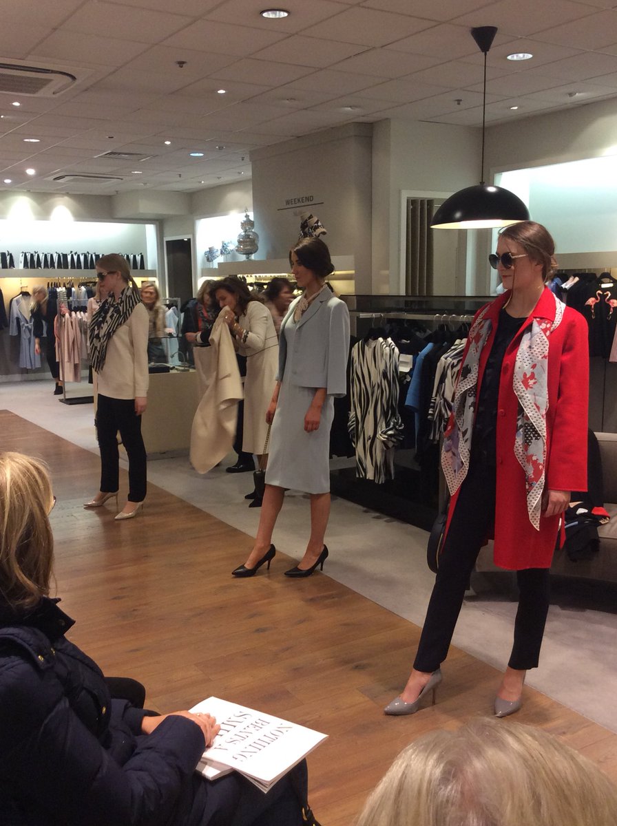 dclulowlimerick's tweet photo. Collaboration with the fabulous Max Mara Spring/Summer collection today at Brown Thomas Limerick #fashion #maxmara #sunglasses @Darraghd7 https://t.co/2Qb5WRQuHs
