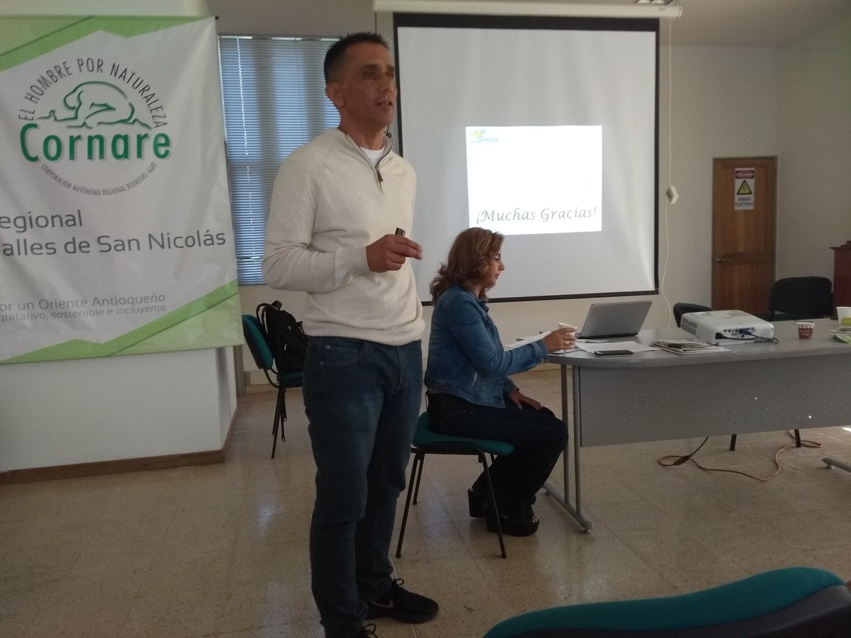 Orientese_co's tweet photo. Como empresa legalmente constituida en el área de las comunicaciones desde hace 14 años y como medio digital,  participamos de la Asamblea de @RedOriente, al lado de grandes amigos y colegas. https://t.co/zGBwHkKLfj