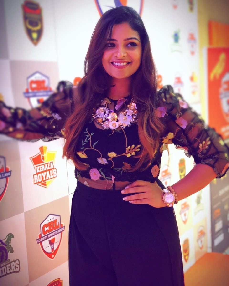 maheswarichanak's tweet image. ##cbl##redcarpet##wearingmyowncreation##selfstyled##happyme##