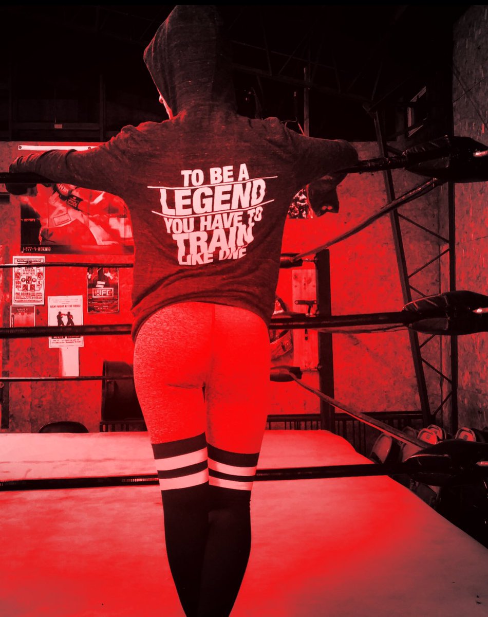 danigrey_fit's tweet image. And when she got up there.. all of a sudden, her life just started making sense again. 💋 #prowrestling #PaulHeymanGirl #cutlerathletics #bpiathlete #bpisports #PittsburghPA #DaniGrey #ToBeALegendYouHaveToTrainLikeOne 👊🏽 @HeymanHustle