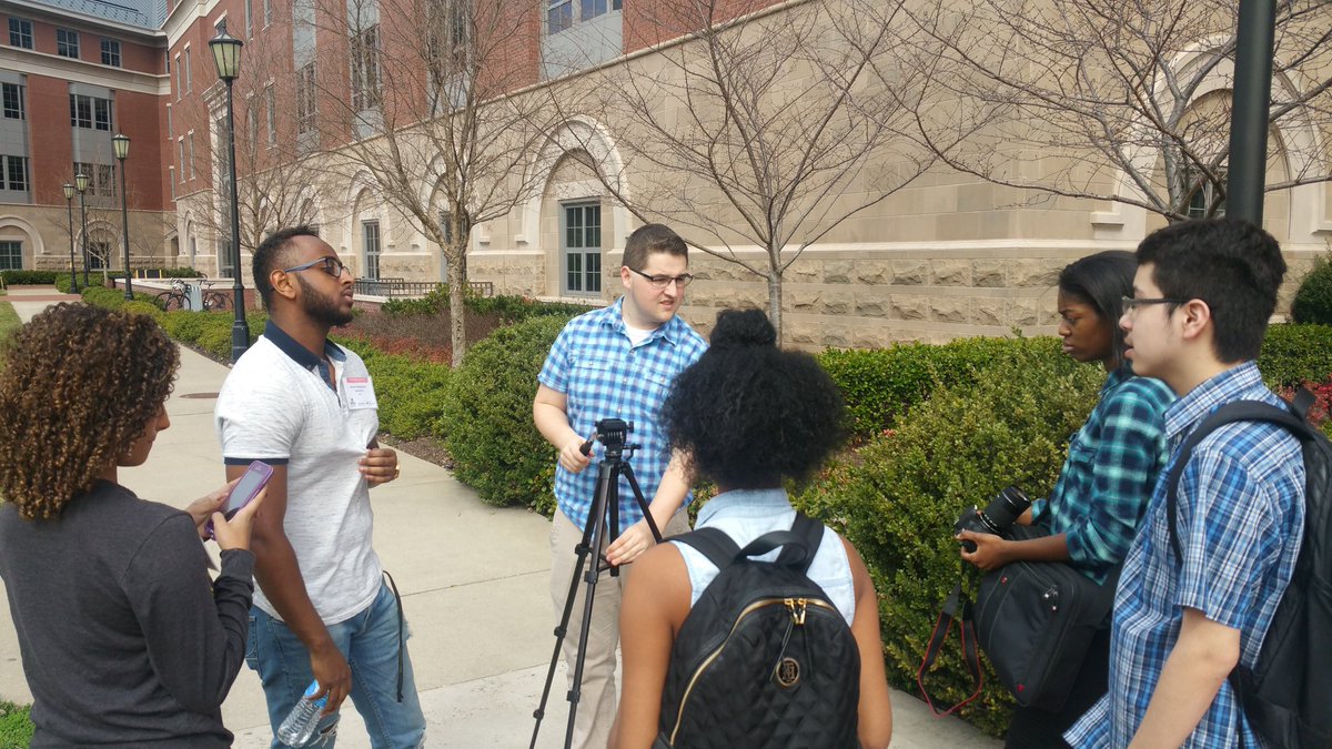 TributariWeb's tweet image. We are working on our comercial for the VA entrepreneurial challenge @VCUBusiness @JAofCentralVA