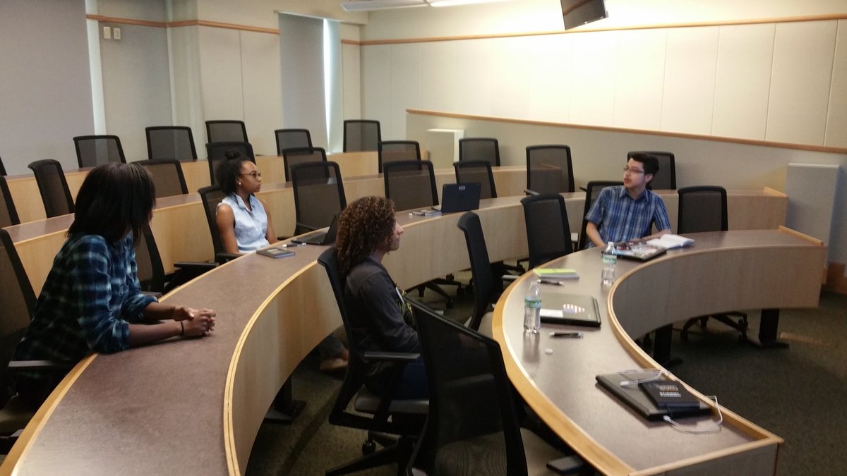 TributariWeb's tweet image. We are working on our comercial for the VA entrepreneurial challenge @VCUBusiness @JAofCentralVA